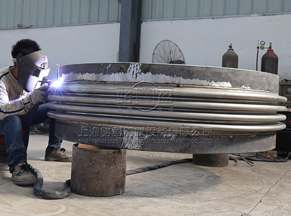 上海駱盈向常州自來水廠供應(yīng)波紋<a href=https://www.luoying66.com target=_blank class=infotextkey>補償器</a>