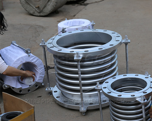 內(nèi)壓式波紋<a href=http://m.zgqhw.cn target=_blank class=infotextkey>補(bǔ)償器</a>的安裝