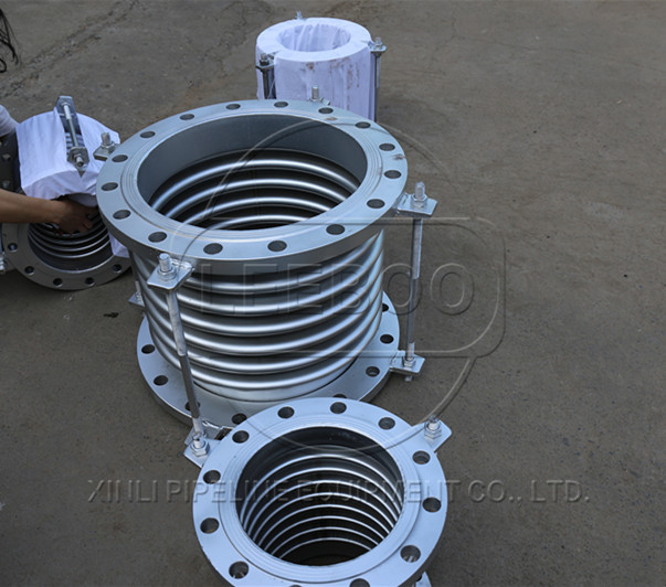 非金屬<a href=http://m.zgqhw.cn target=_blank class=infotextkey>補償器</a>的位移知識