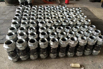 <a href=http://m.zgqhw.cn.cn target=_blank class=infotextkey>絲扣橡膠接頭</a>安徽省宿州市埇橋區(qū)生產(chǎn)廠家